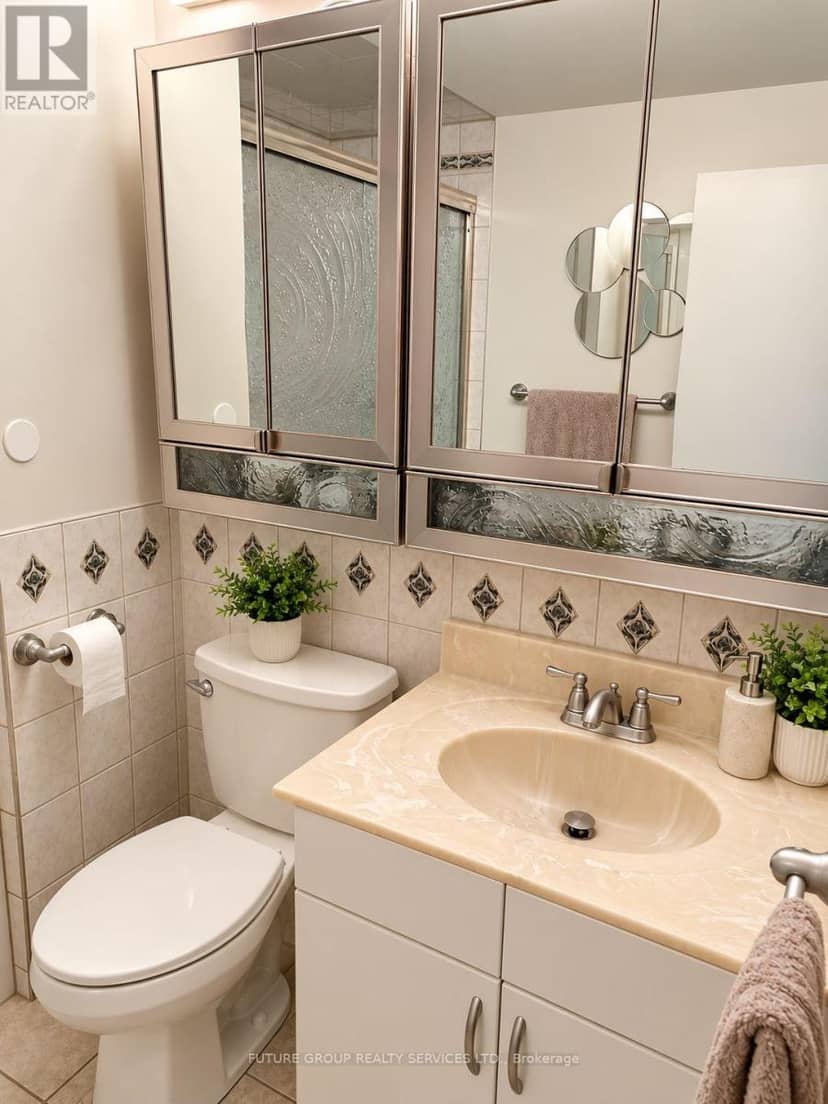 2774 Bucklepost Crescent — photo 14 of 24