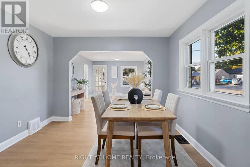 236 Highbury Avenue N — photo 10 of 32