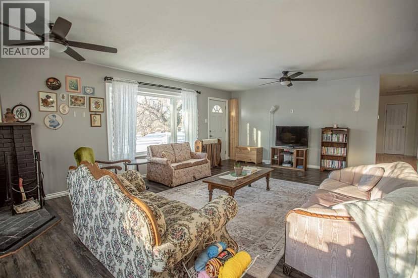109531 Range Road 175 — photo 16 of 40