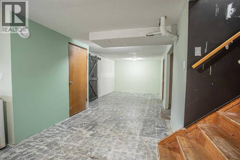109531 Range Road 175 — photo 33 of 40