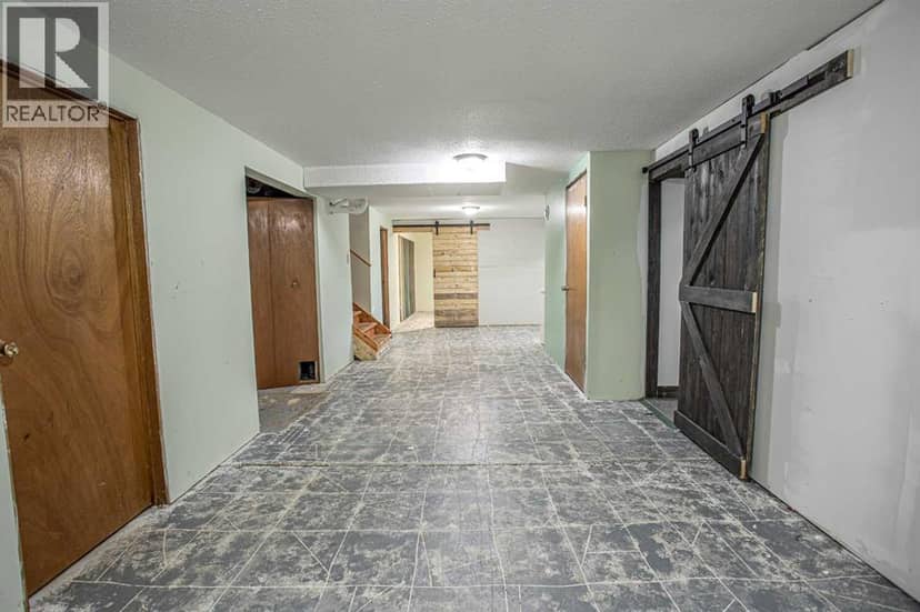109531 Range Road 175 — photo 34 of 40