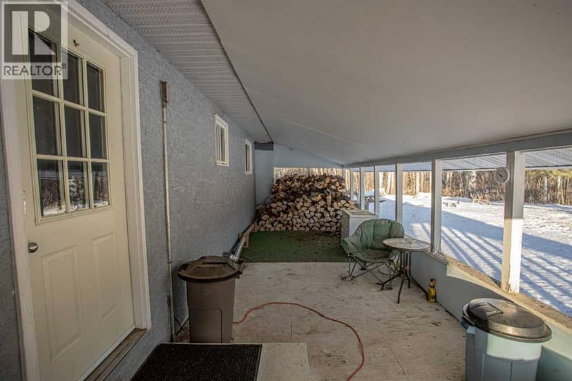 109531 Range Road 175 — photo 36 of 40