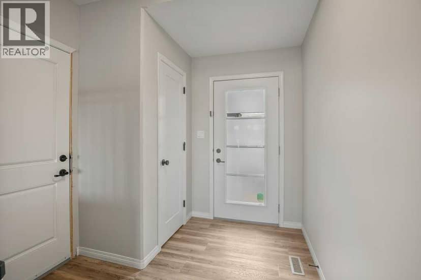 1 Coventry Close, Blackfalds, photo 2
