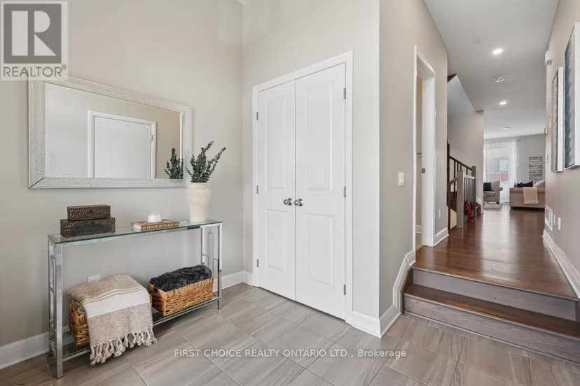 74 Michael Stoqua Street, Ottawa, photo 3