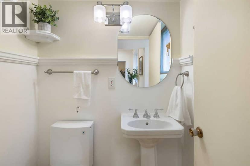 342 Superior Avenue SW — photo 20 of 40