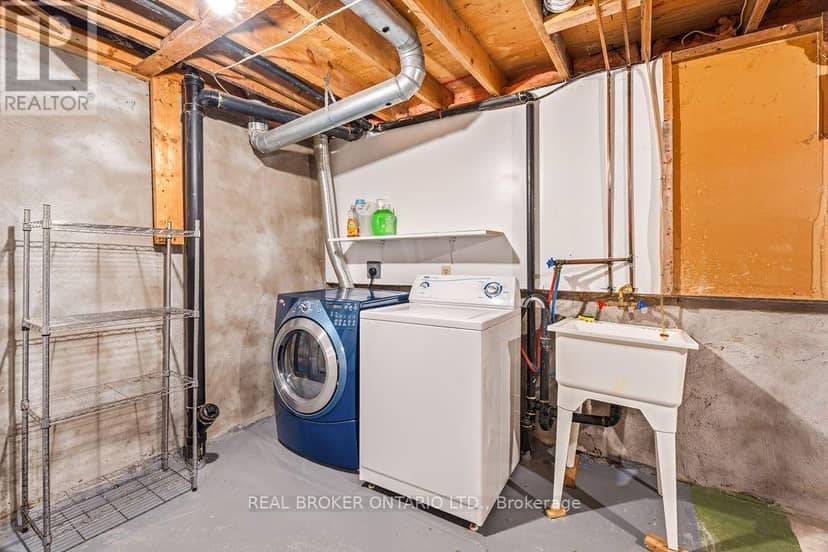 119 Teal Crescent — photo 30 of 39