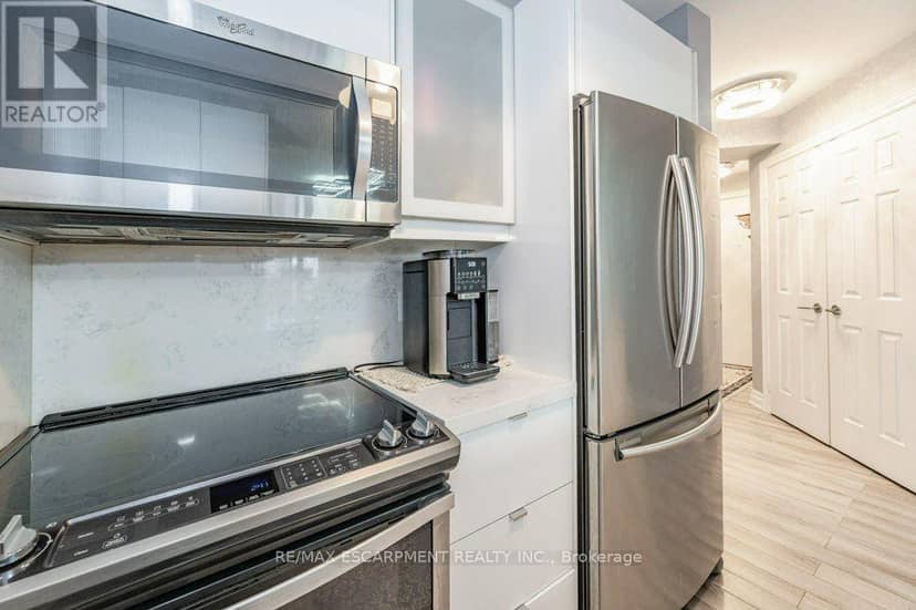 209 - 2391 Central Park Drive — photo 10 of 35