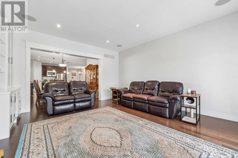 51 Gloria Crescent — photo 19 of 40