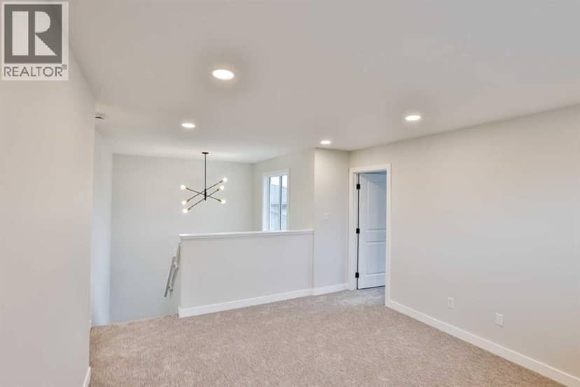 877 Devonia Circle W — photo 14 of 27