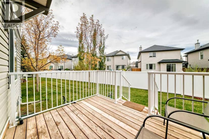 48 Royal Birch Villas NW — photo 25 of 34