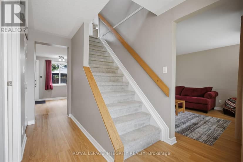 1544D Beaverpond Drive, Ottawa, photo 3