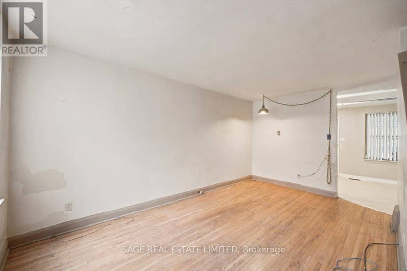 12 Khedive Avenue, Toronto, photo 7