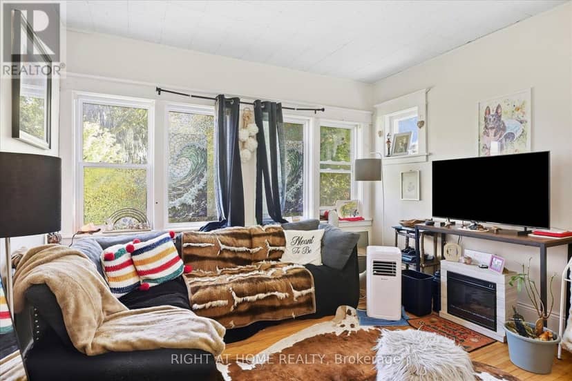 33 Melbourne Street W — photo 25 of 40