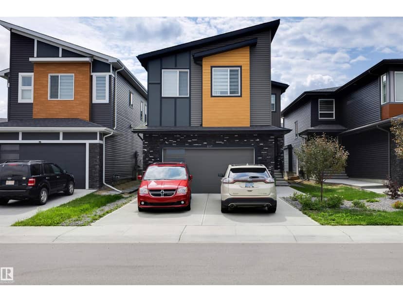 6907 173 AV NW, Edmonton