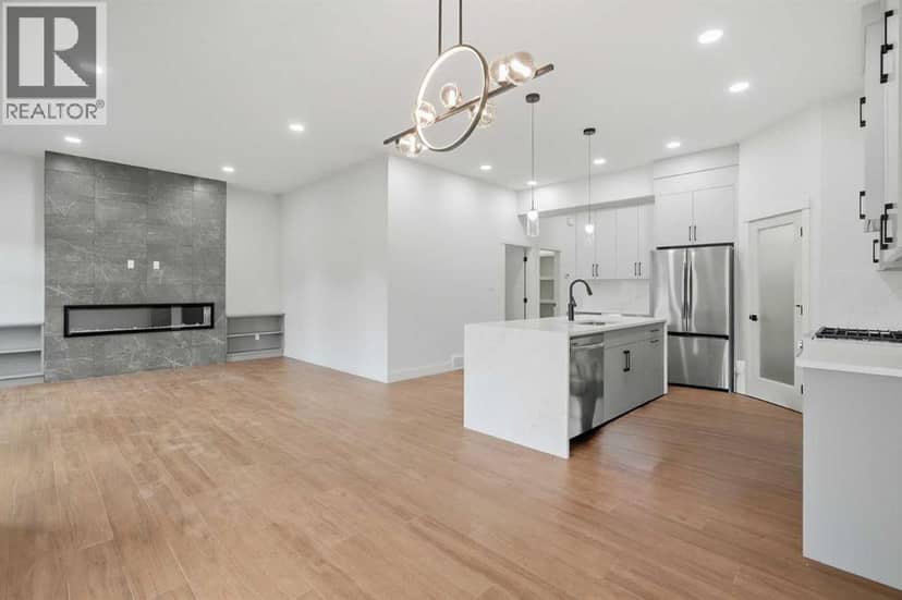4566 40 Avenue S — photo 12 of 40