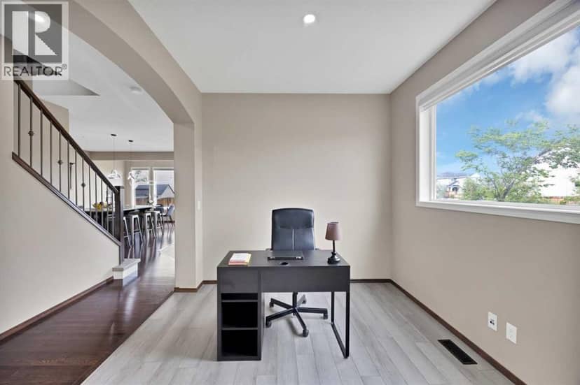 799 New Brighton Drive SE, Calgary, photo 7