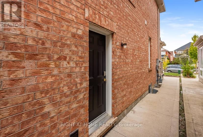 7276 Golden Meadow Court, Mississauga, photo 3
