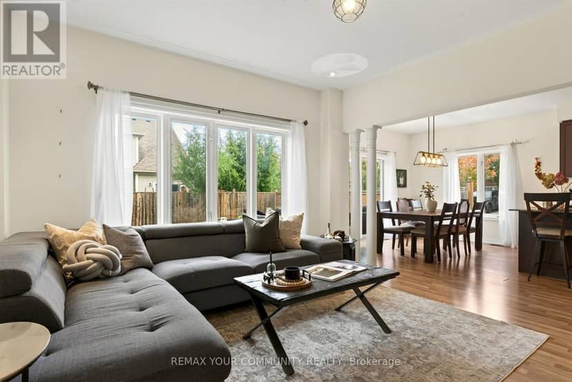 55 Dominion Crescent — photo 14 of 39