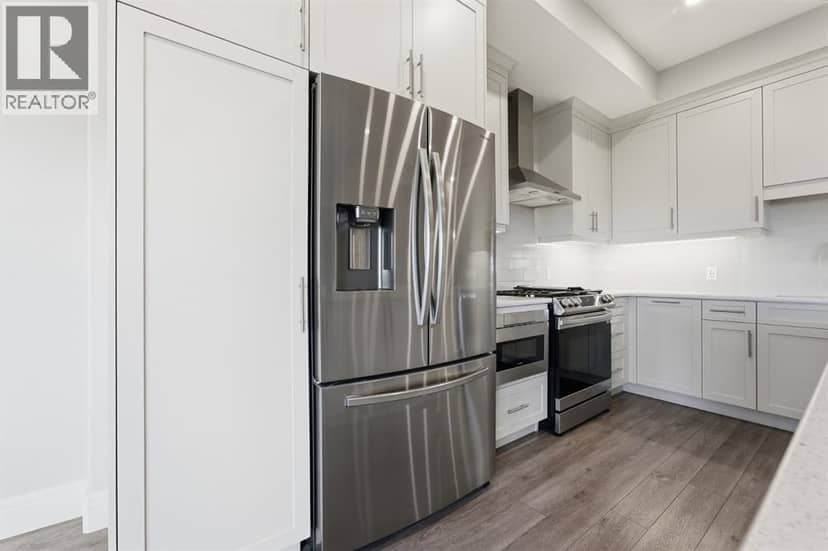 2460, 2330 Fish Creek Boulevard SW, Calgary, photo 4