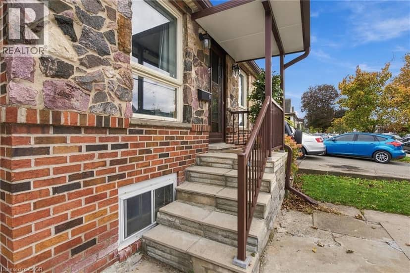 81 EAST 23RD Street, Hamilton, photo 4