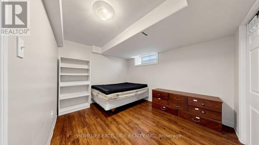 342 King William Street — photo 26 of 29