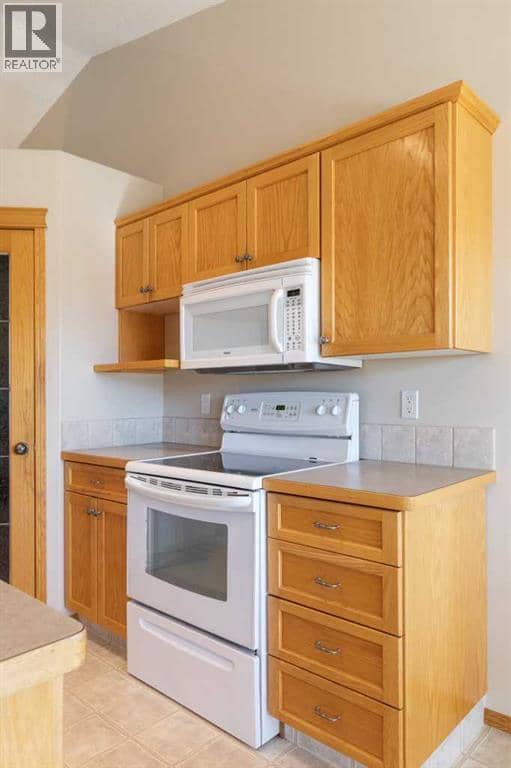 593 Stark Way SE — photo 15 of 40