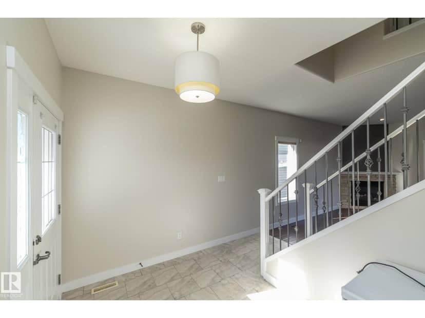 17316 5 AV SW, Edmonton, photo 4