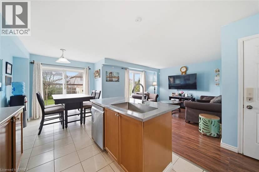 4 ENGLISH Lane — photo 13 of 40