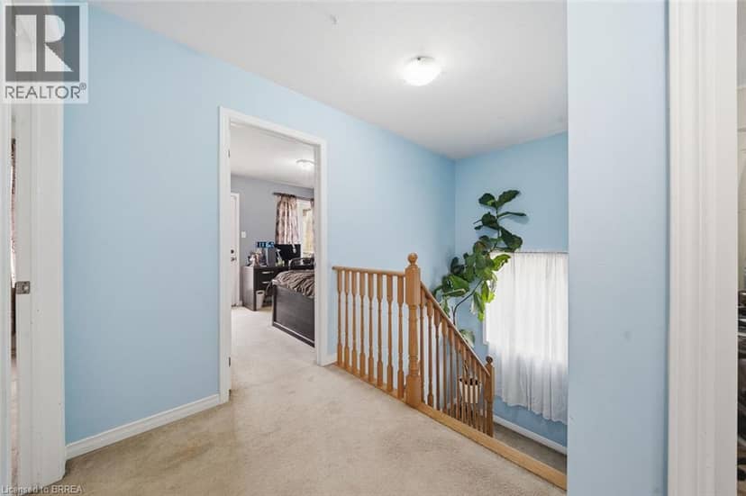 4 ENGLISH Lane — photo 27 of 40