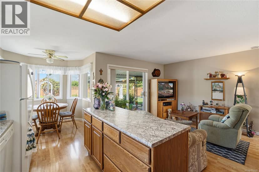820 Drew Rd — photo 13 of 40