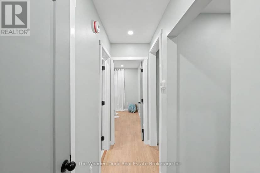33 Victoria Street — photo 27 of 39