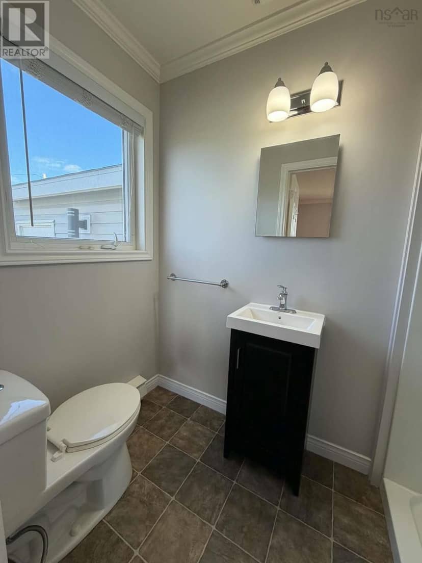 81 La Pointe du Havre Road — photo 22 of 32