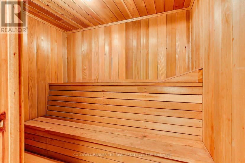 35 Tofino Crescent — photo 39 of 40