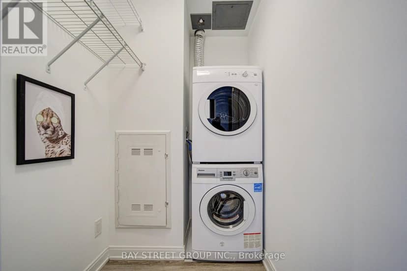 902 - 50 Charles Street E — photo 17 of 27
