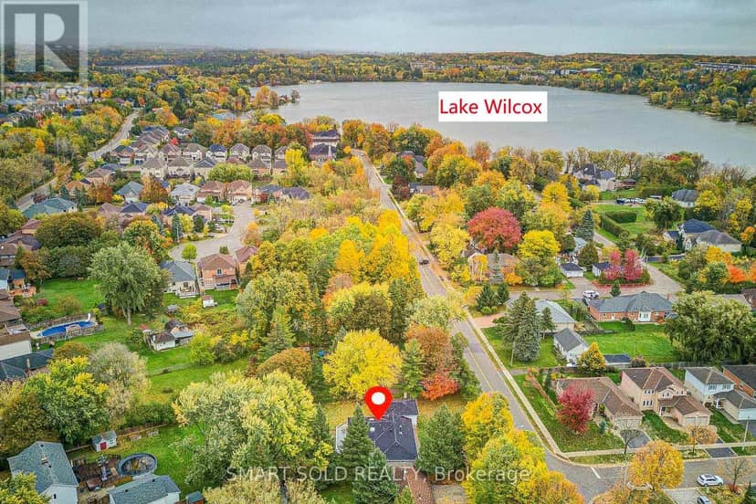 66 Lakeland Crescent, Richmond Hill, photo 2