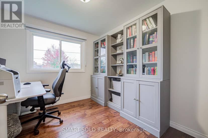 66 Lakeland Crescent — photo 32 of 40