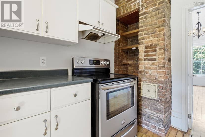 2048 Creighton Street — photo 8 of 40