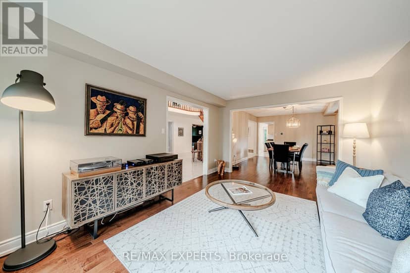 231 Mossbrook Square, Pickering, photo 8