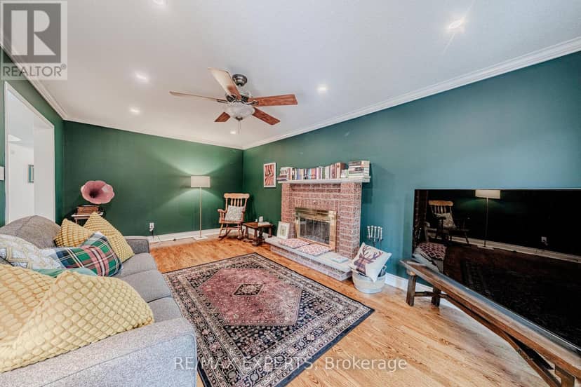 231 Mossbrook Square — photo 12 of 40