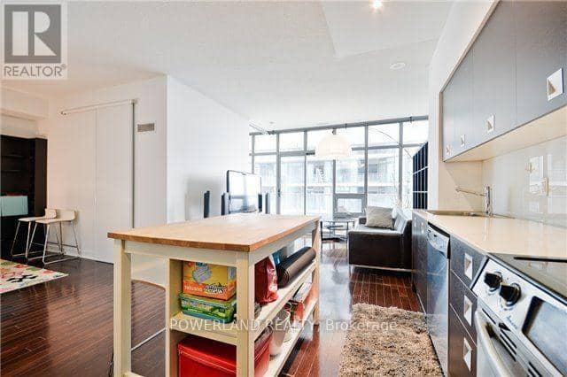 2601 - 33 Charles Street E — photo 8 of 20