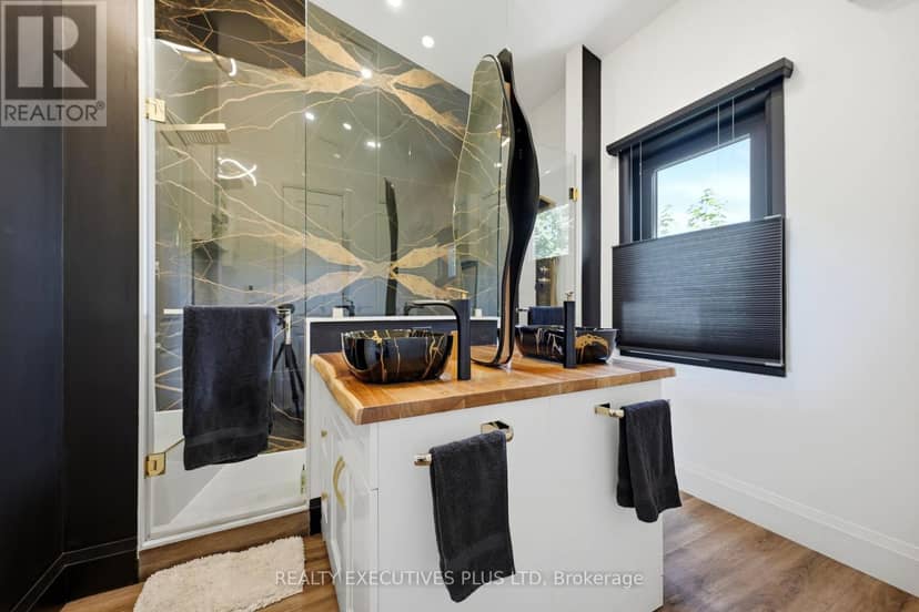36 Lakeview Drive — photo 23 of 40