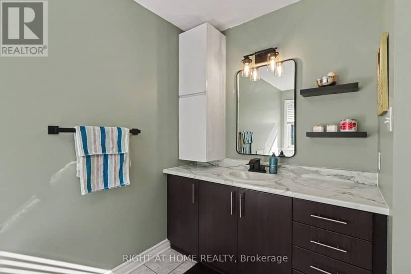 165 Dorina Sarazin Crescent — photo 19 of 31