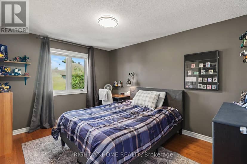 165 Dorina Sarazin Crescent — photo 21 of 31