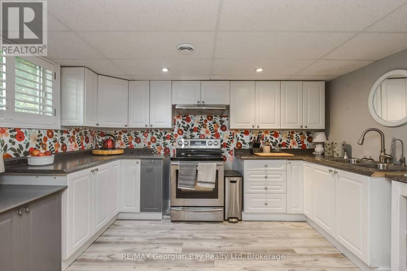 19 Bridle Road — photo 15 of 28