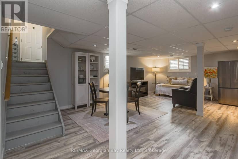 19 Bridle Road — photo 12 of 28