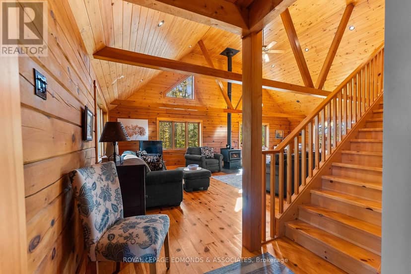 72 Hilltop Drive, Whitewater Region, photo 7