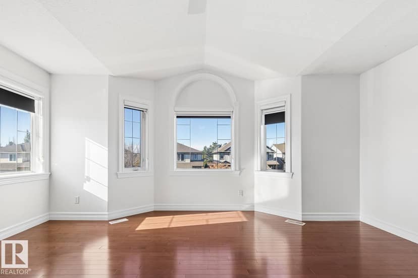 15803 95 ST NW — photo 24 of 40