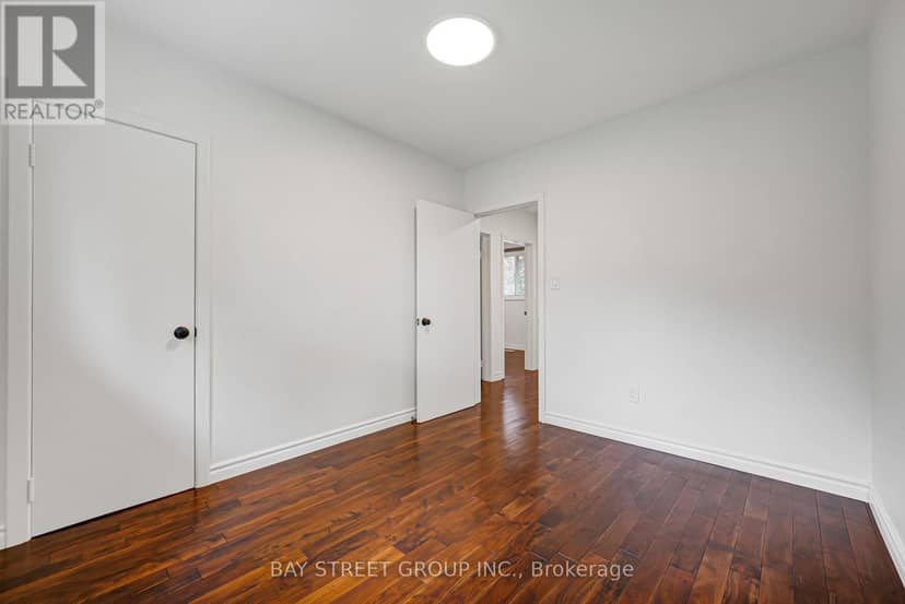 35 Kemano Road — photo 16 of 31
