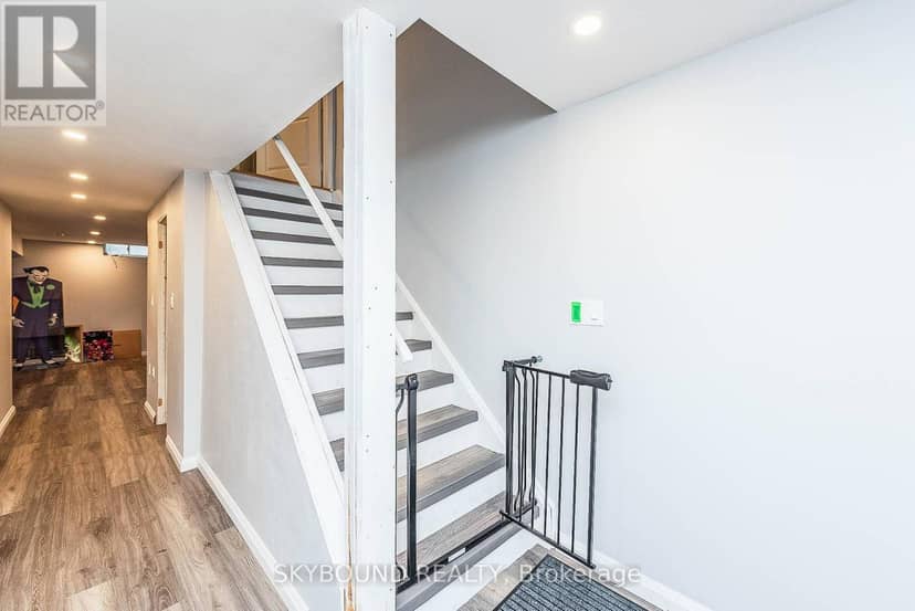 66 Skylark Drive — photo 27 of 35