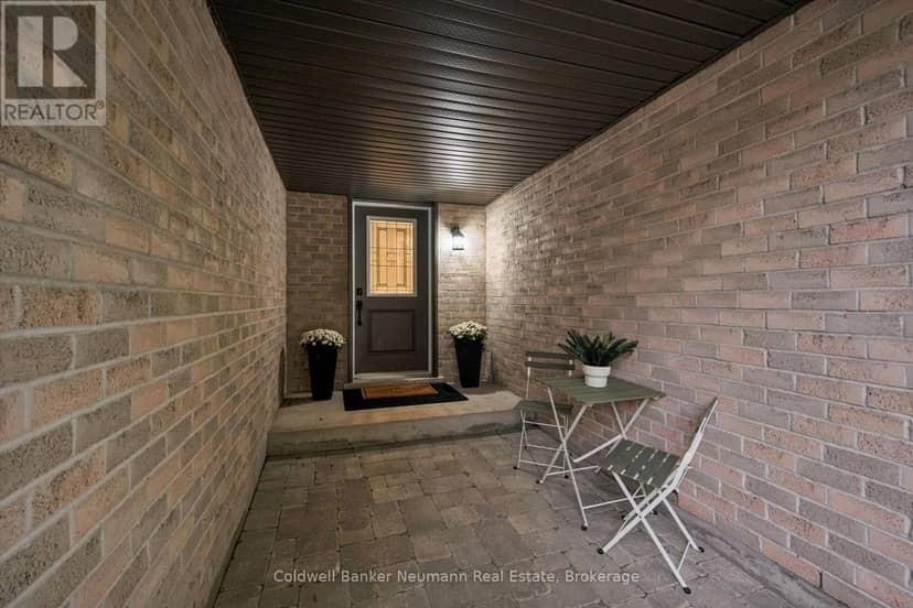 27 Aspen Valley Crescent, Guelph, photo 3